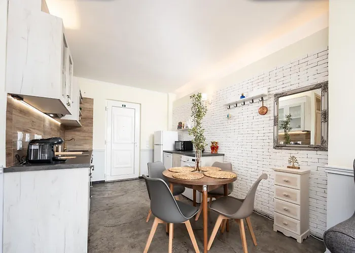 Melathron Sea View Adults Only 16 *